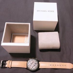 MK MK8520 Watch ♥️